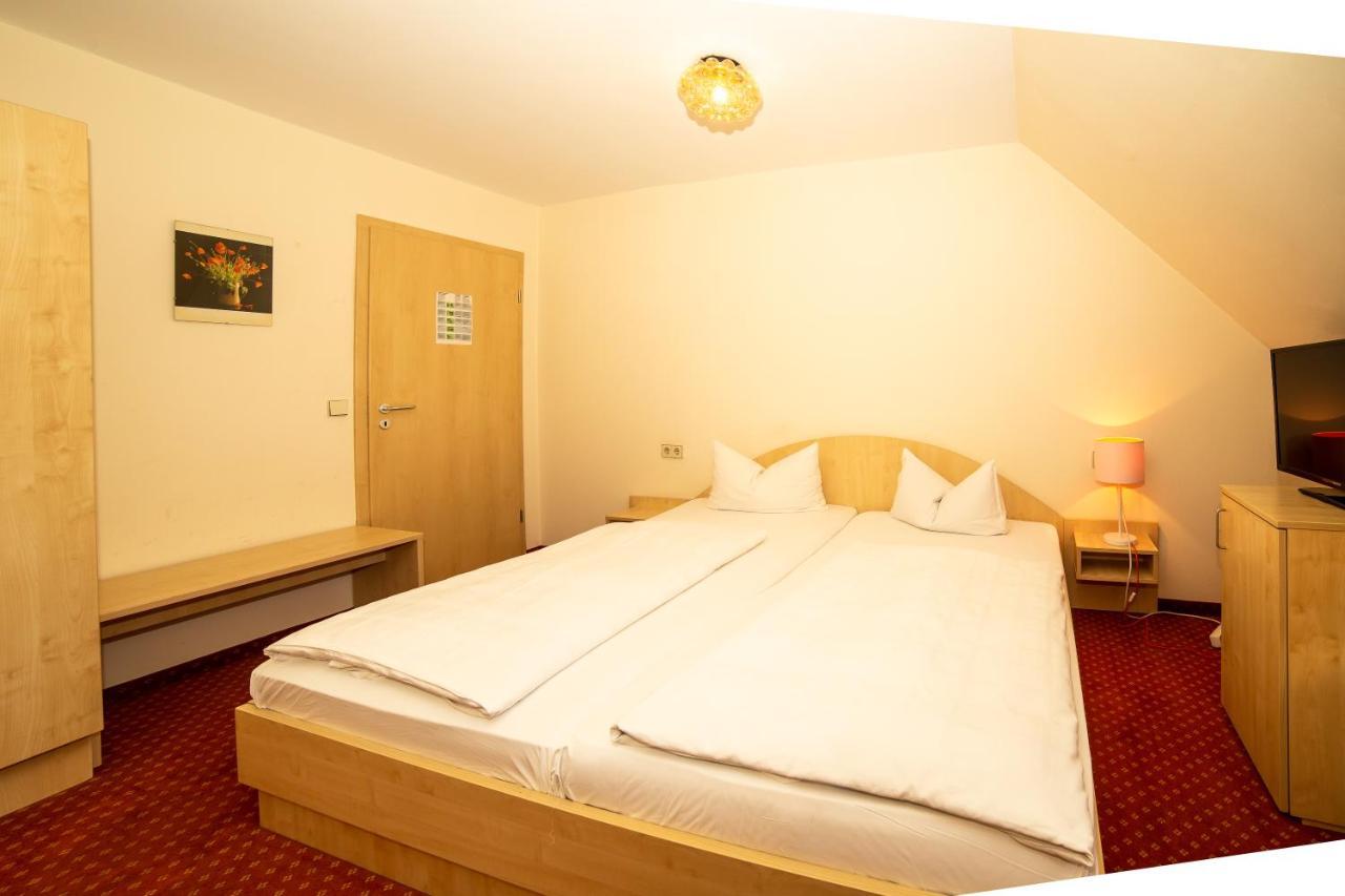Hotel Post Leutkirch ลอยท์เคียร์ช อิม อัลล์กอย ภายนอก รูปภาพ