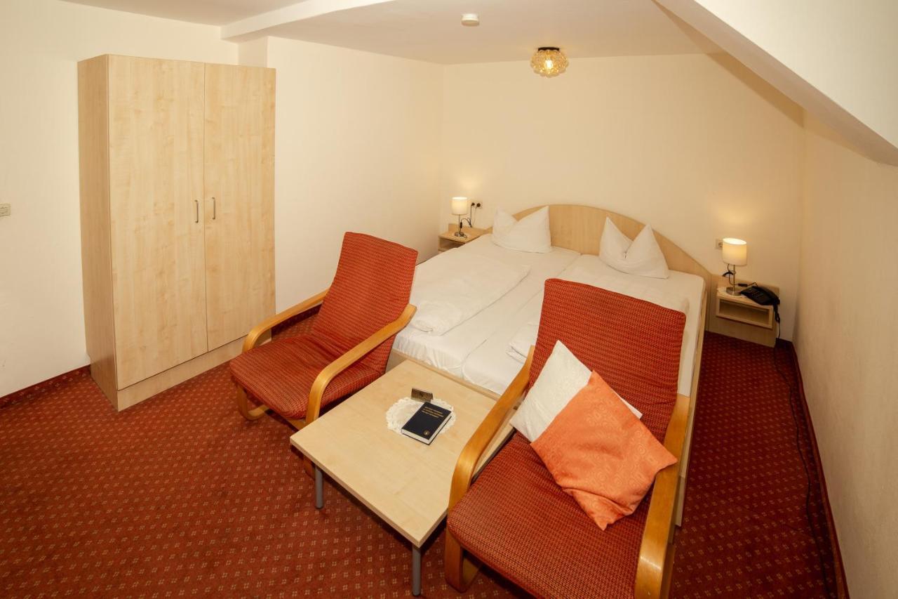 Hotel Post Leutkirch ลอยท์เคียร์ช อิม อัลล์กอย ภายนอก รูปภาพ