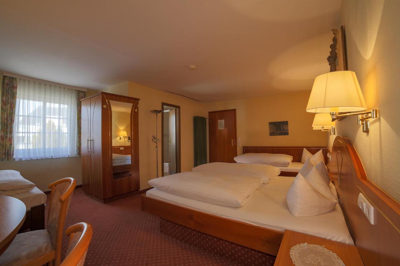Hotel Post Leutkirch ลอยท์เคียร์ช อิม อัลล์กอย ภายนอก รูปภาพ